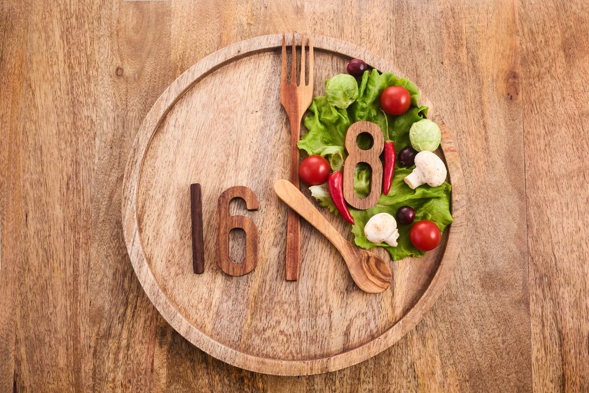 16:8 intermittent fasting: your beginner’s success roadmap