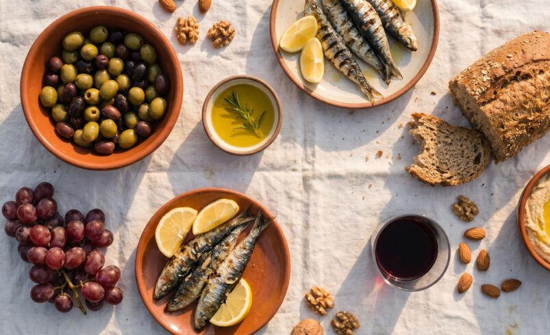 Mediterranean diet benefits: what the evidence really shows